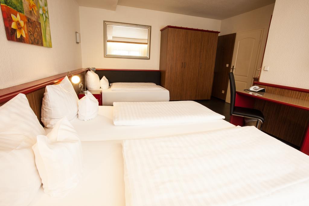 Trip Inn Hotel Ariane Köln Rum bild
