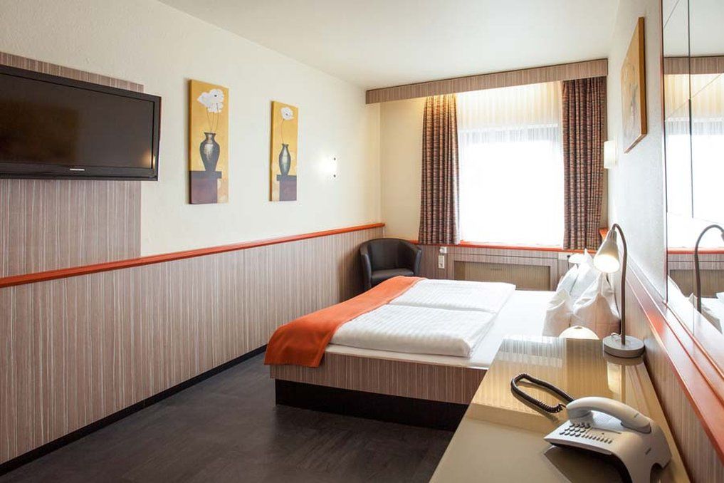 Trip Inn Hotel Ariane Köln Exteriör bild